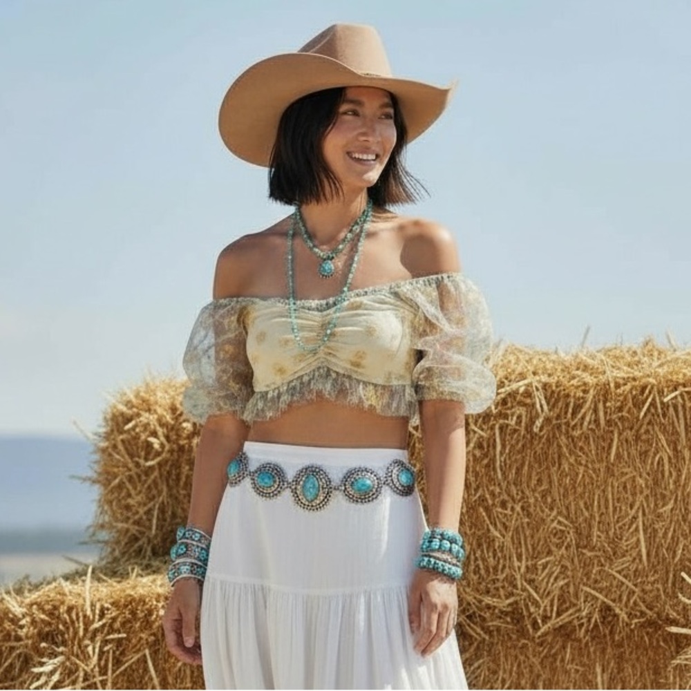 Le Lis crop top